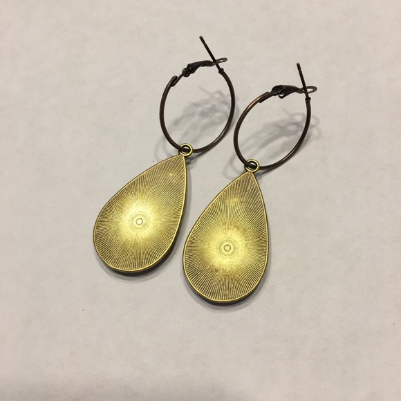 Tear Dangle Upcycled Leather Earrings Inspired - Picture 6 of 6